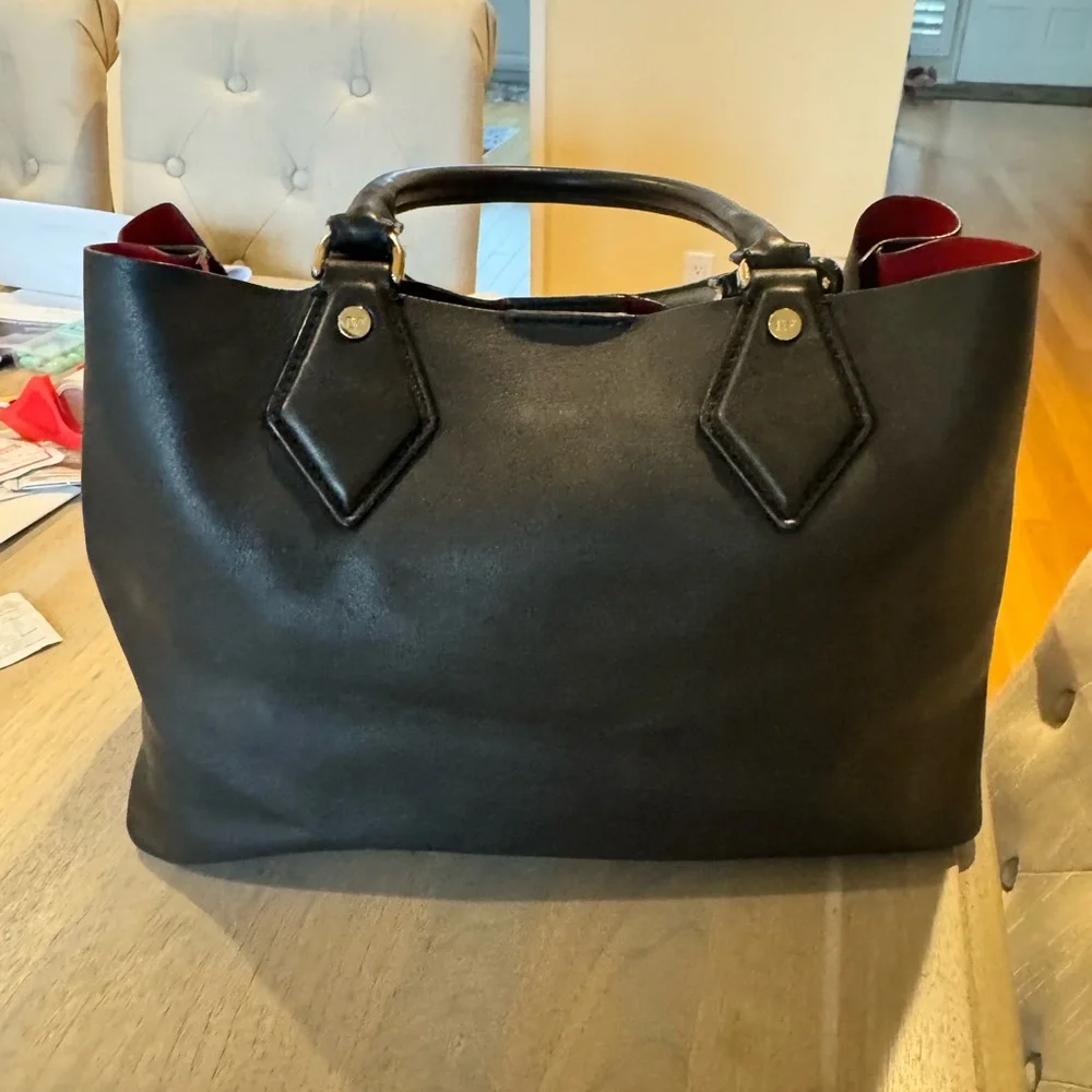 DIANE VON FURSTENBERG Leather Tote – Black with Red interior/gold tone hardware - Picture 2 of 15